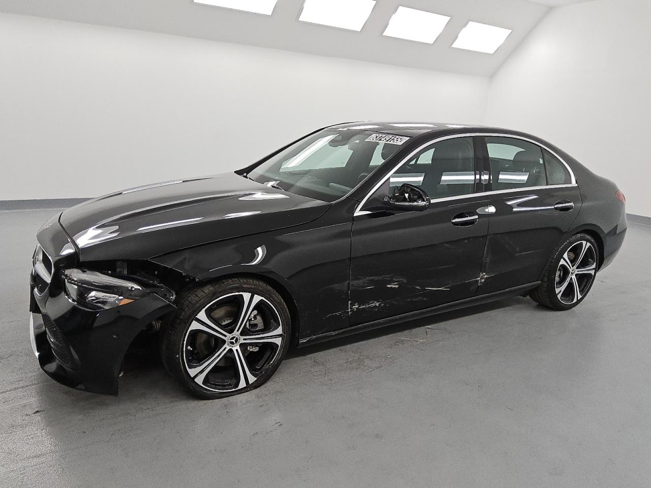 2025 Mercedes-Benz C 300, VIN W1KAF4GB3SR257868 — Бок