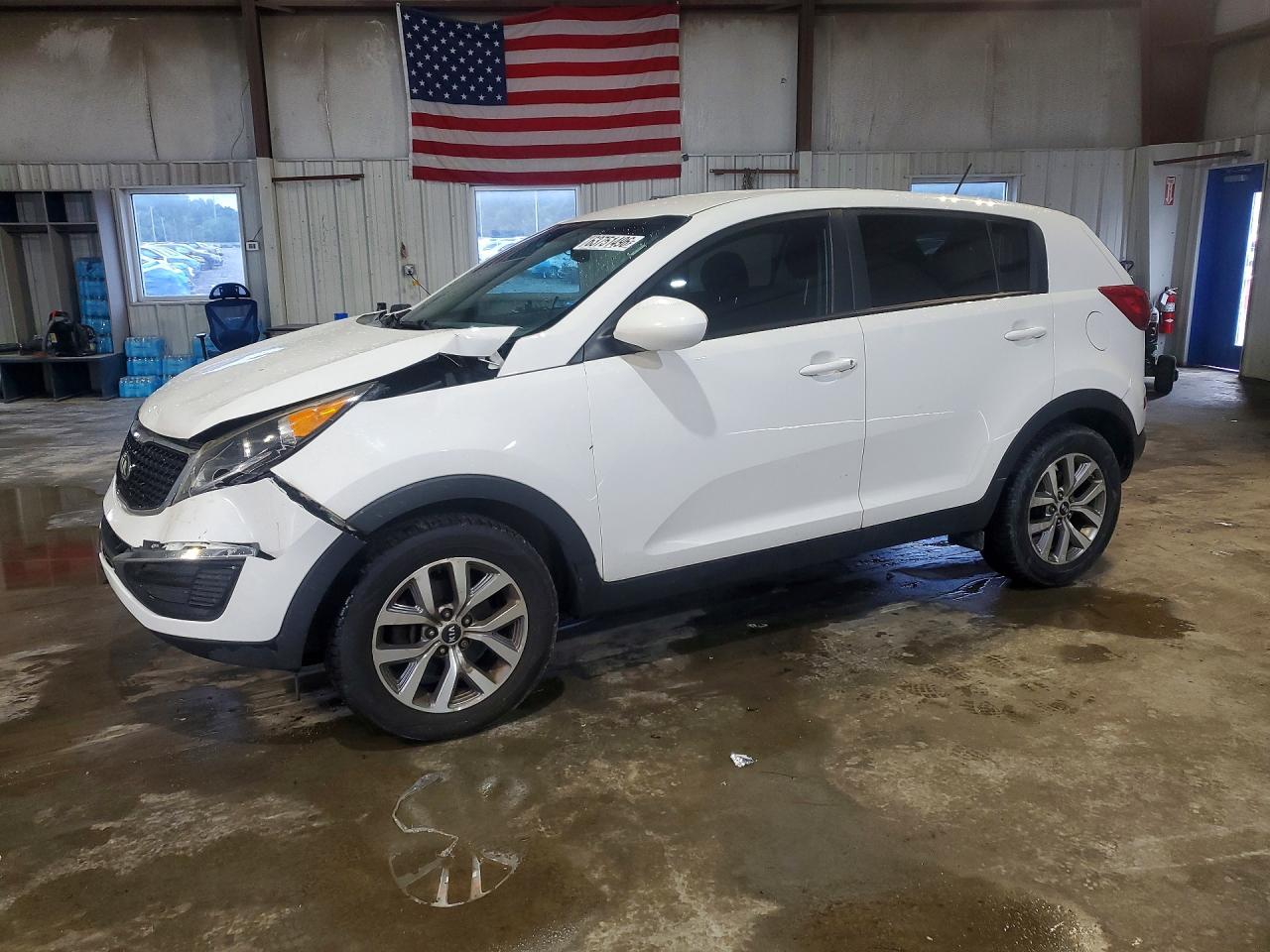 2015 Kia Sportage LX, VIN KNDPB3AC5F7727959 — Front end