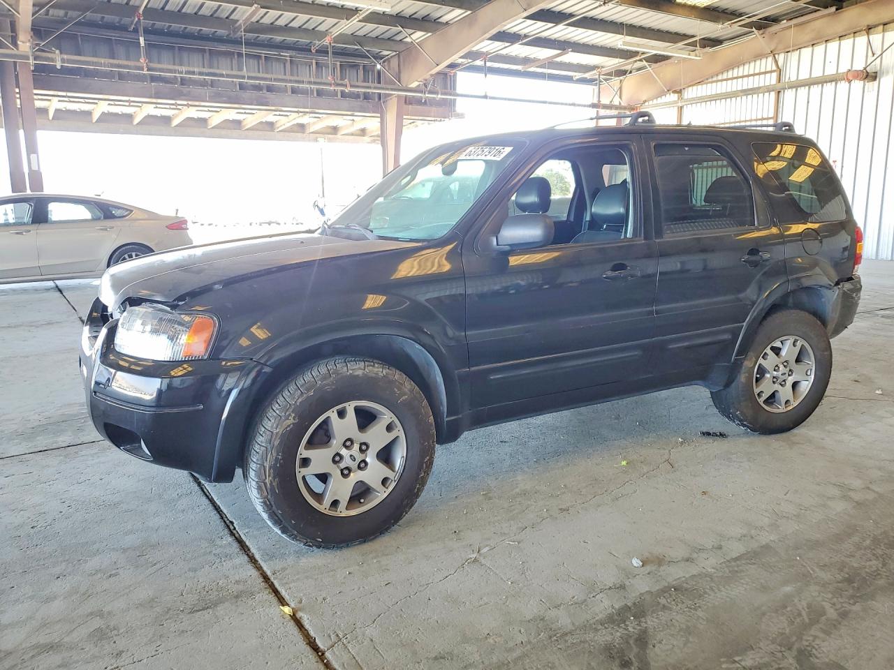 2003 Ford Escape Limited, VIN 1FMCU04173KA05172 — Front end