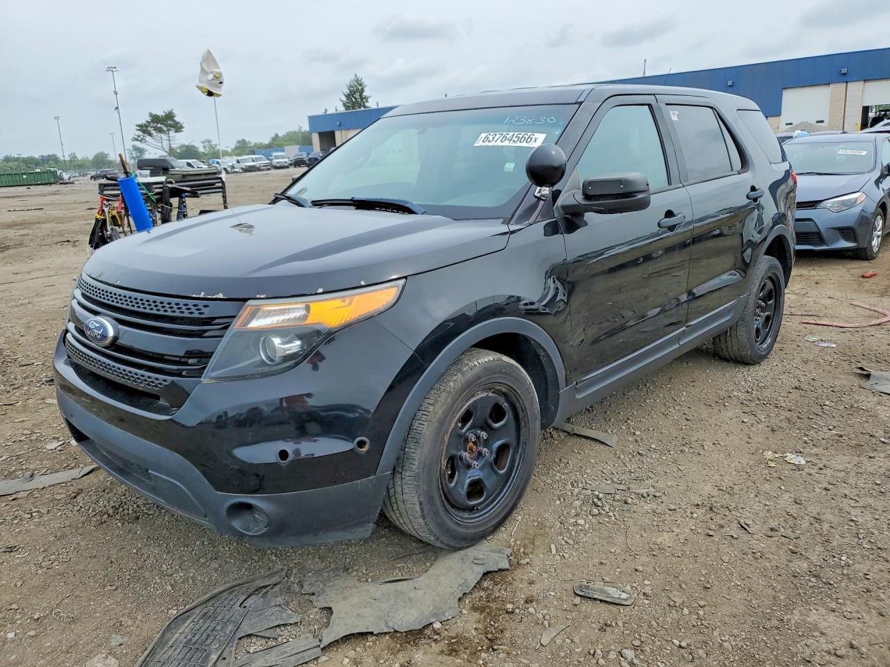 2015 Ford Police Interceptor Utility, VIN 1FM5K8AR5FGB91423 — Перед
