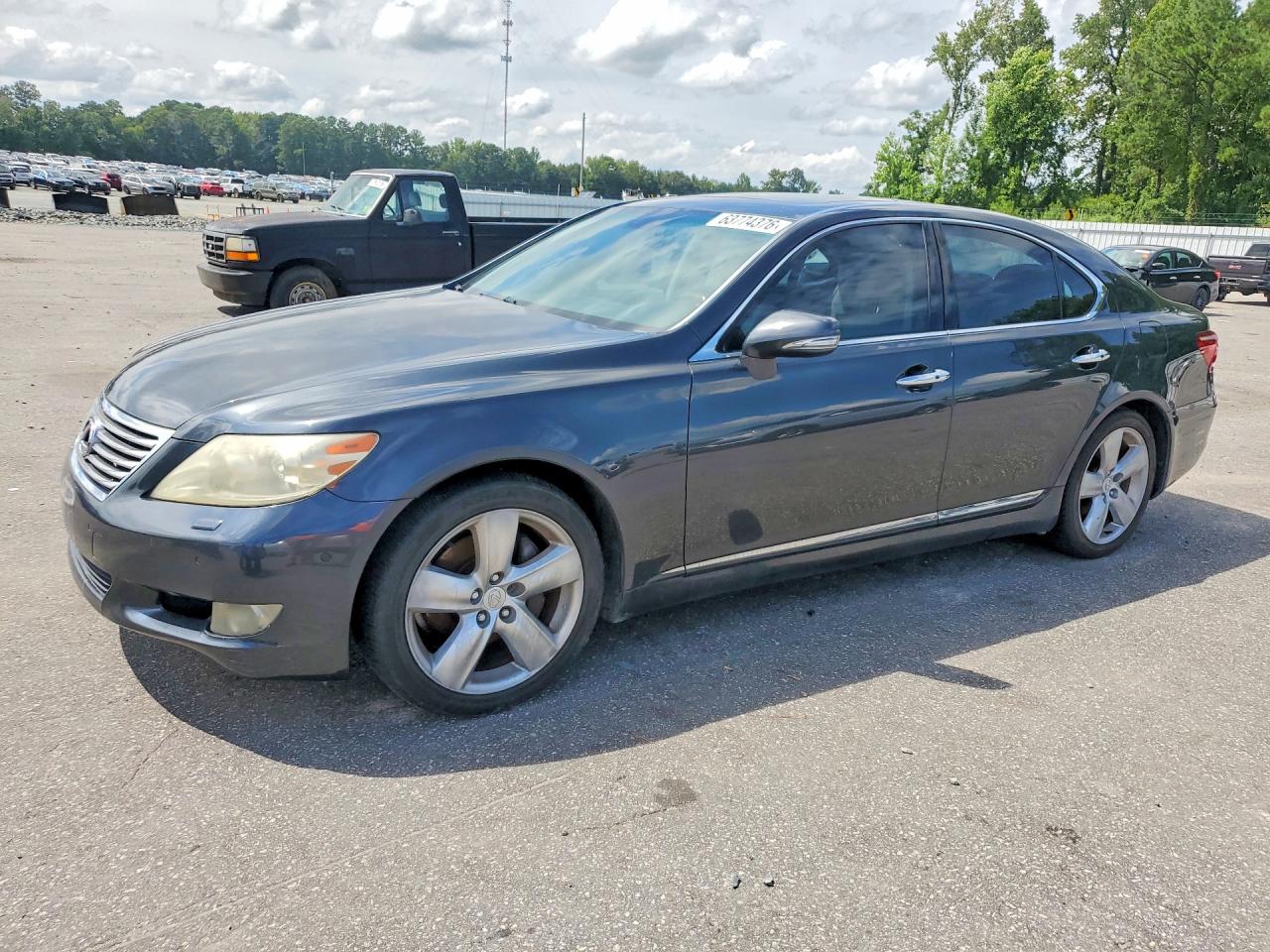 2010 Lexus LS 460, VIN JTHBL5EF8A5093914 — Undercarriage