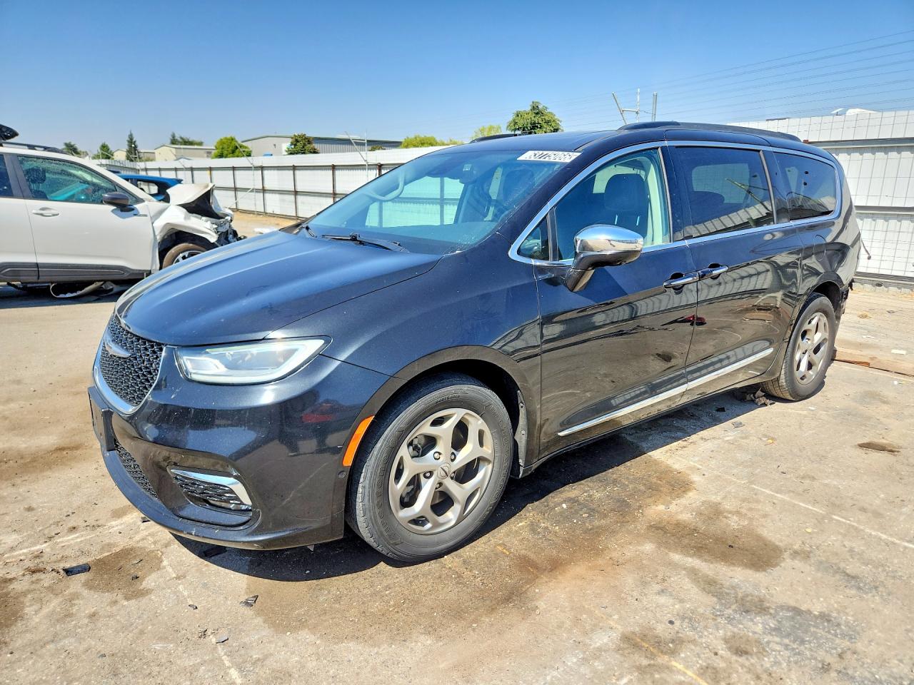 2022 Chrysler Pacifica Limited, VIN 2C4RC1GG3NR197511 — Rear end