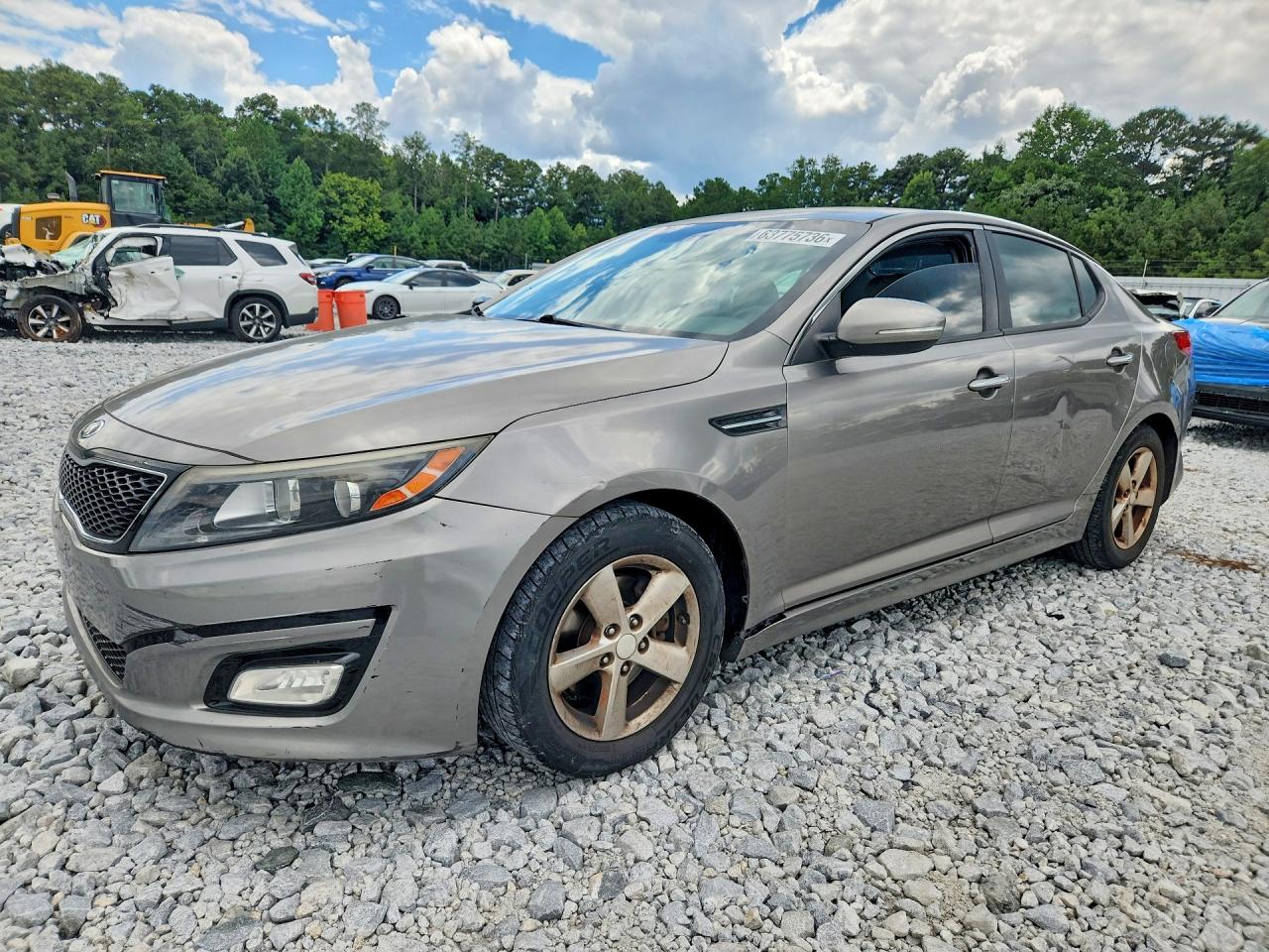 2015 Kia Optima LX, VIN 5XXGM4A73FG487370 — Side