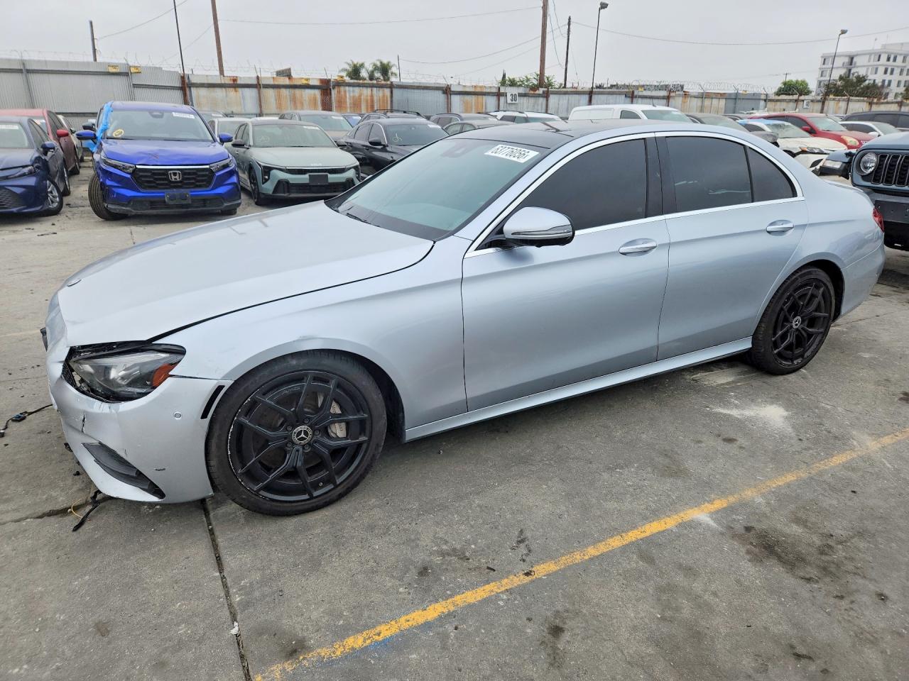 2021 Mercedes-Benz E 350, VIN W1KZF8DB7MA925655 — Front end