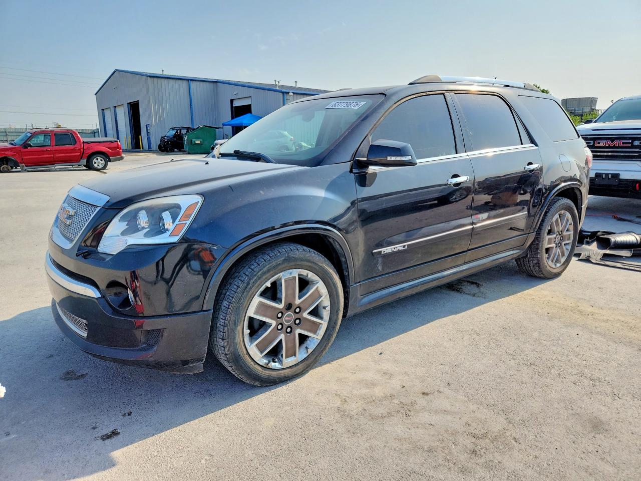 2012 GMC Acadia Denali, VIN 1GKKRTED2CJ388511 — Front end