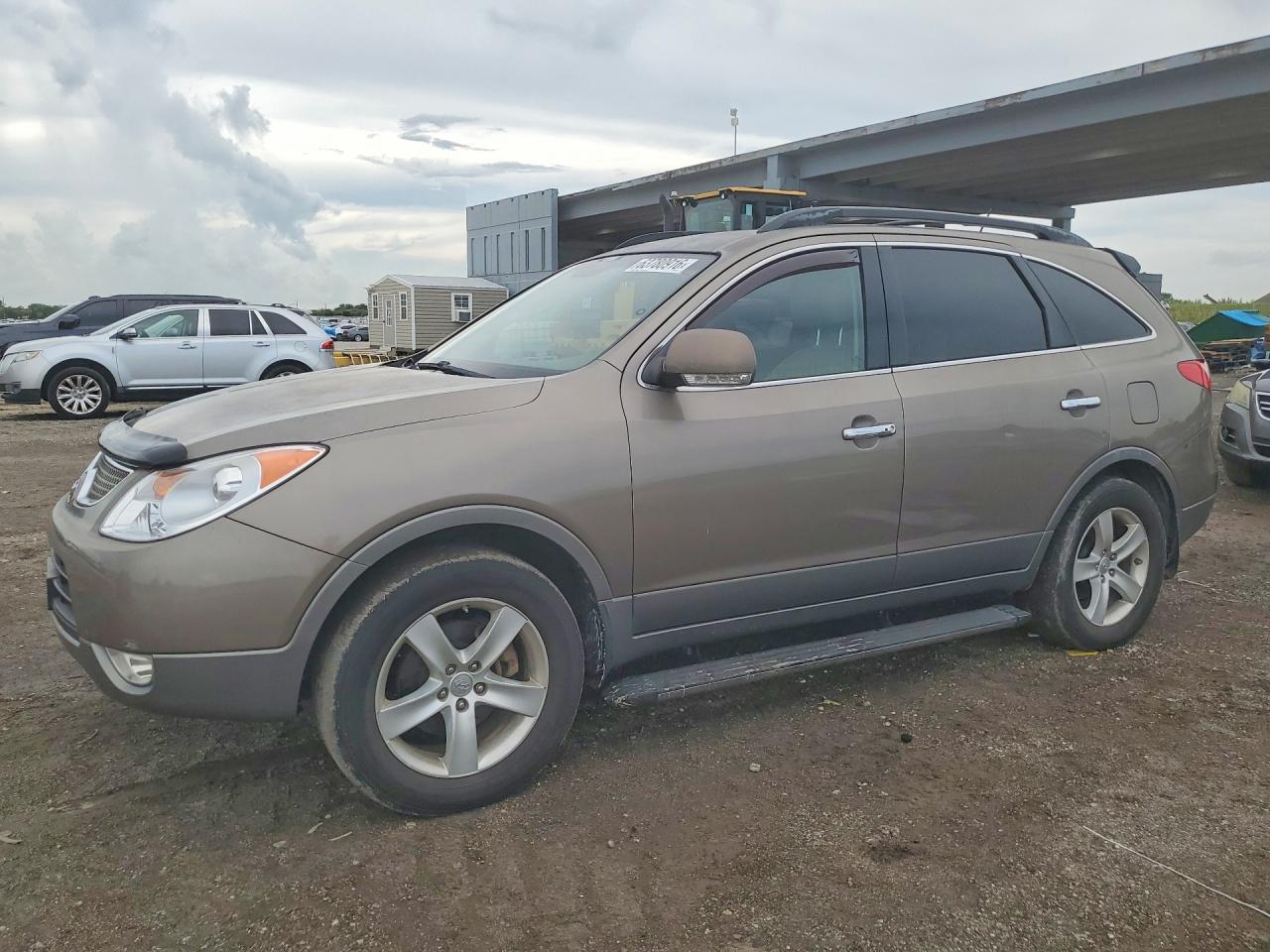 2010 Hyundai Veracruz GLS, VIN KM8NU4CC4AU122177 — Stripped