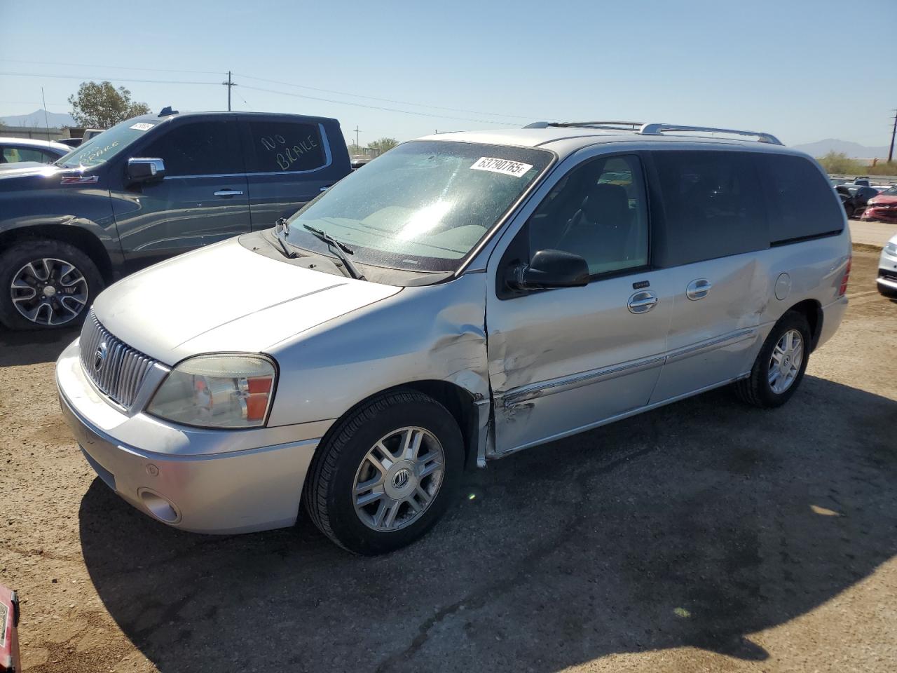 2007 Mercury Monterey Luxury, VIN 2MRDA22217BJ00395 — Бок