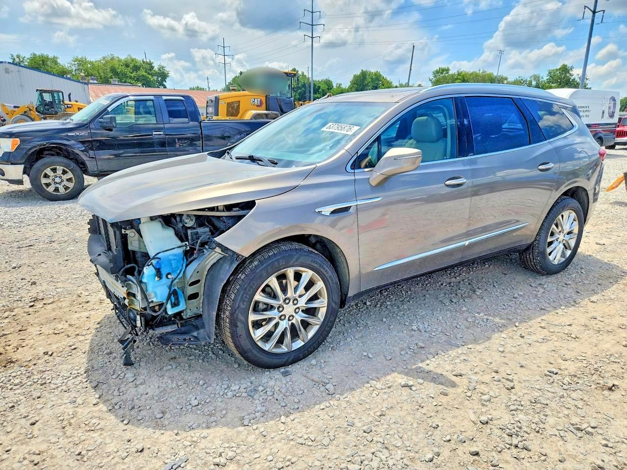 2018 Buick Enclave Essence, VIN 5GAEVAKW2JJ229159 — Front end