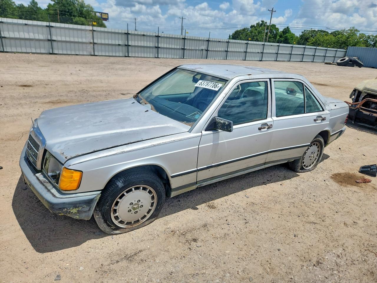1986 Mercedes-Benz 190 E, VIN WDBDA24D5GF222997 — Механическое
