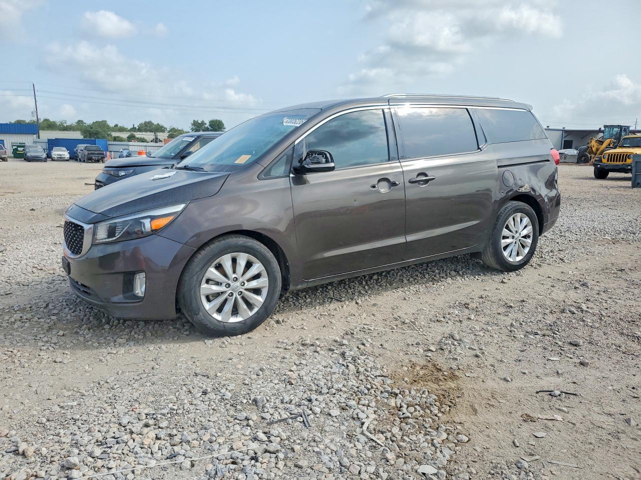 2015 Kia Sedona EX, VIN KNDMC5C11F6023691 — Мелкие вмятины и царапины