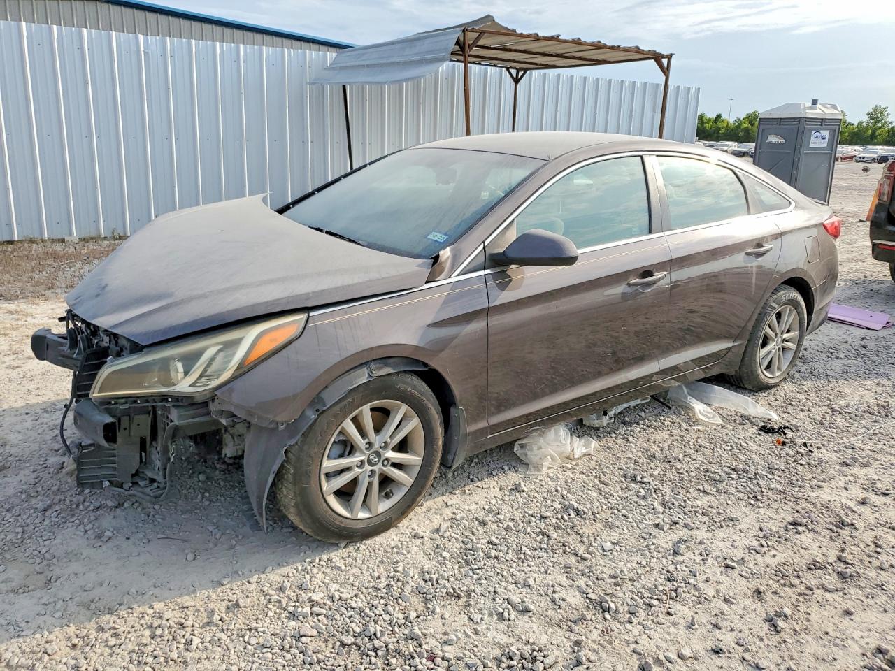 2017 Hyundai Sonata 2.4L, VIN 5NPE24AF1HH457604 — Front end