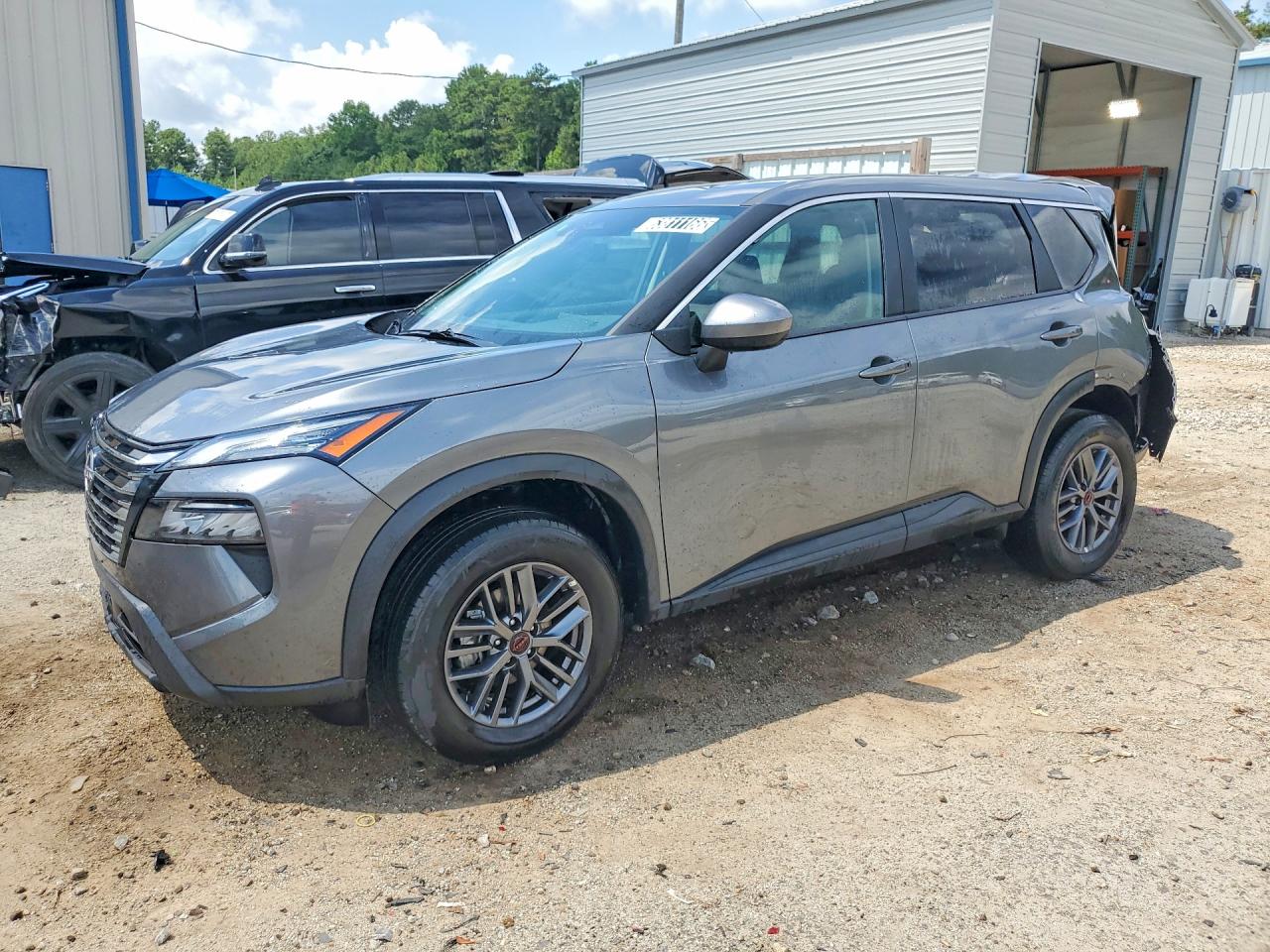 2026 Nissan Rogue SV, VIN 5N1BT3BB5TC710848 — Зад