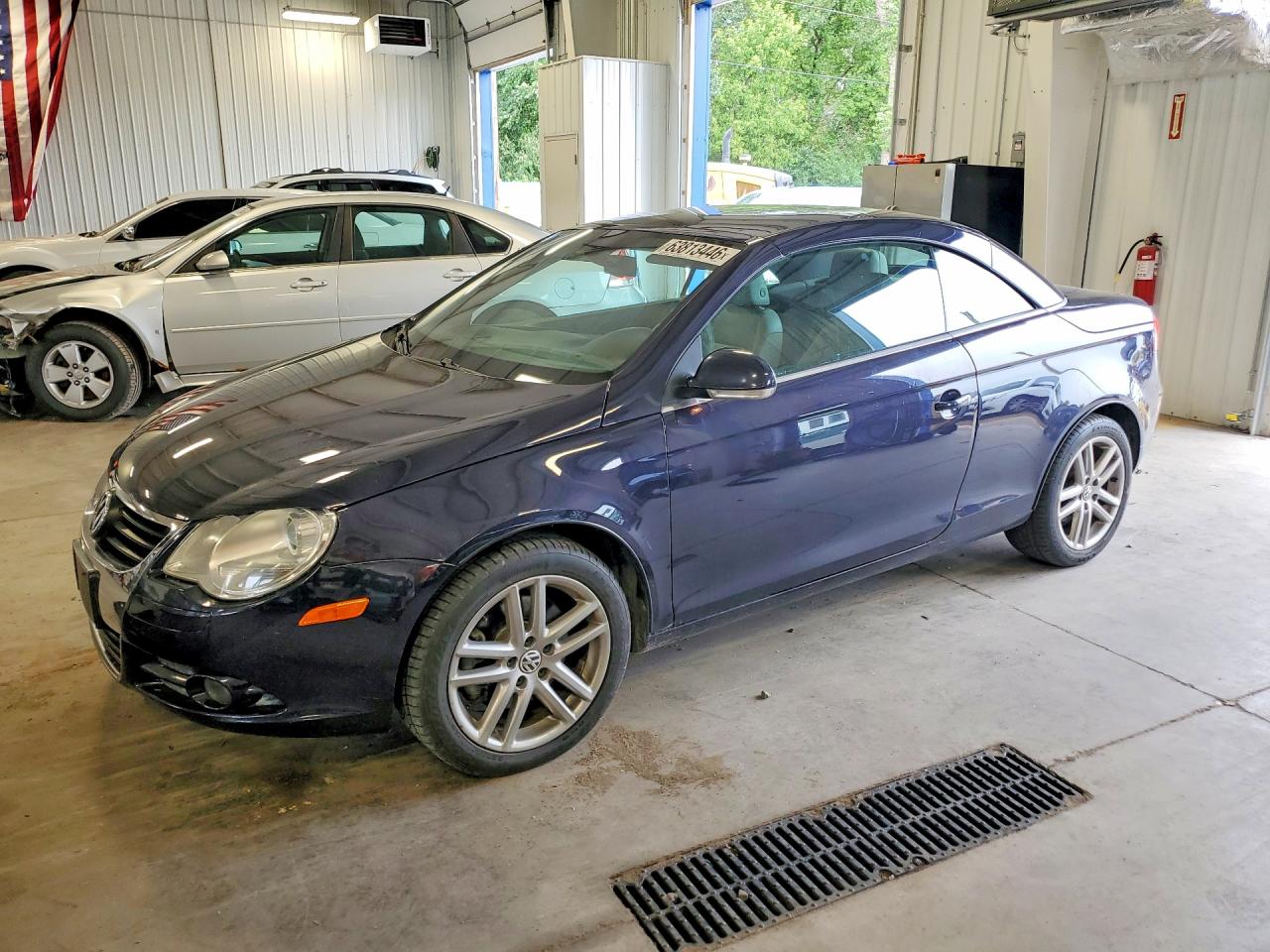 2008 Volkswagen Eos Lux, VIN WVWFA71F18V009811 — Мелкие вмятины и царапины