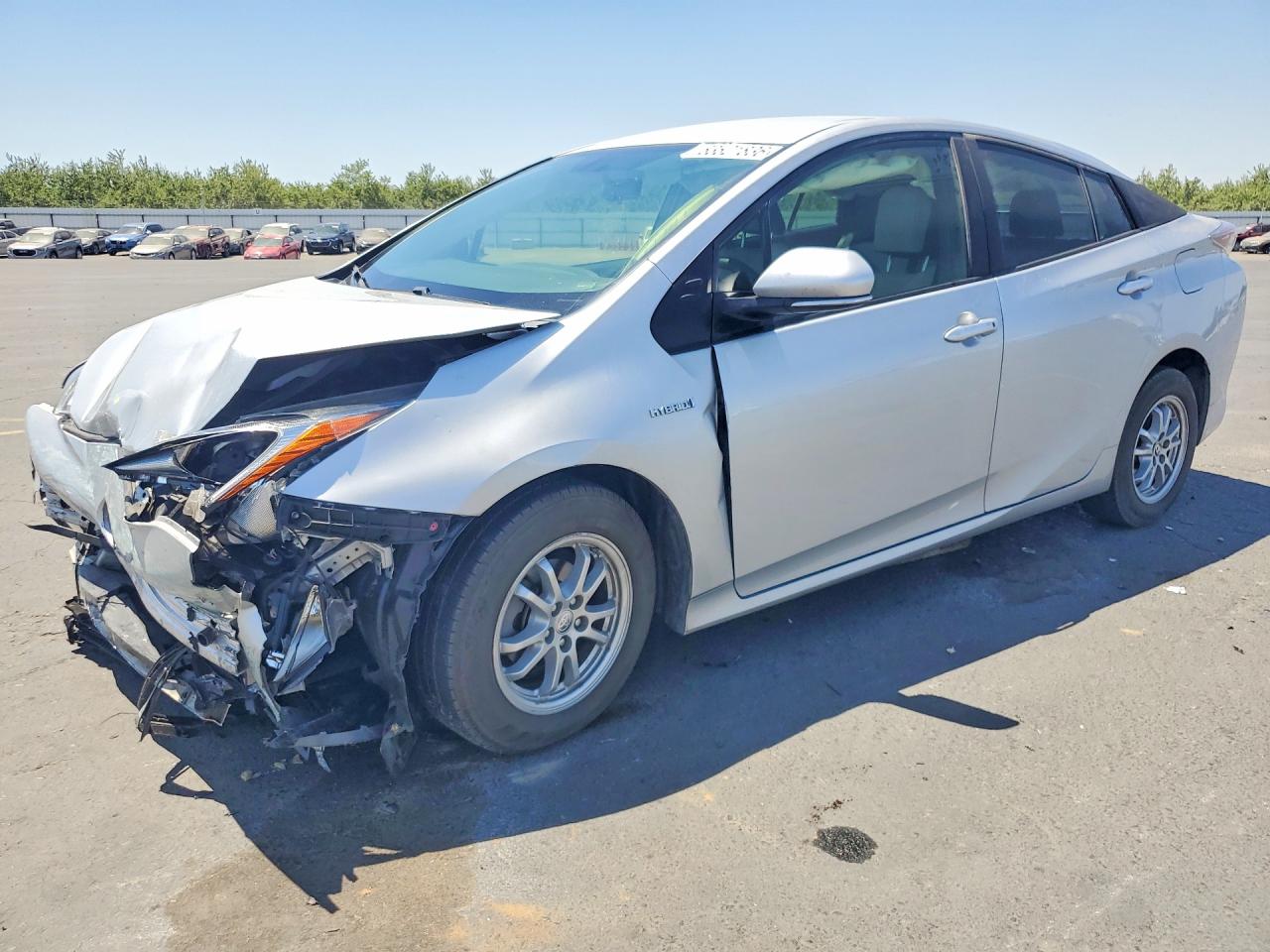 2016 Toyota Prius Four, VIN JTDKARFU3G3500246 — Front end