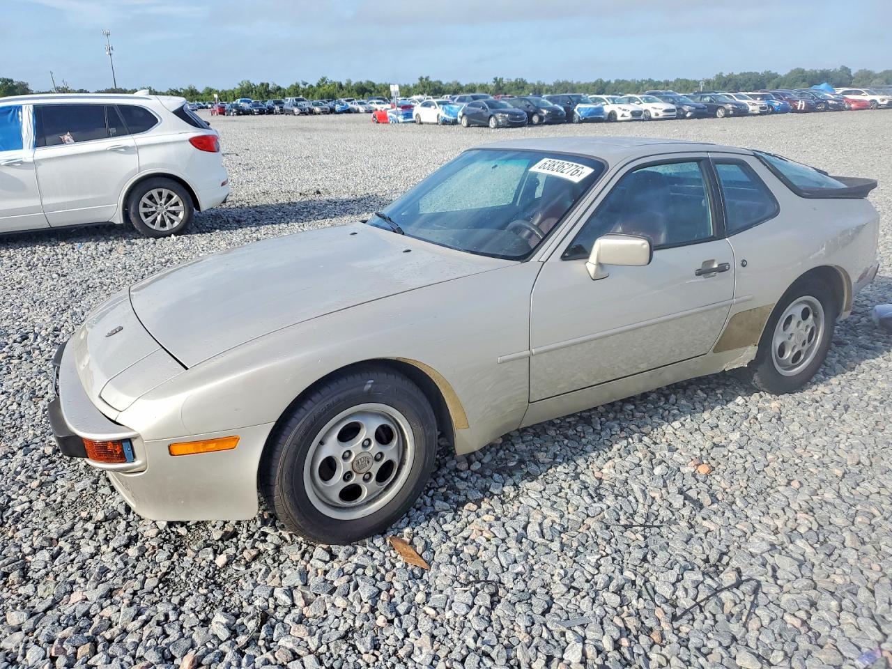 1987 Porsche 944, VIN WP0AB0946HN475879 — Бок