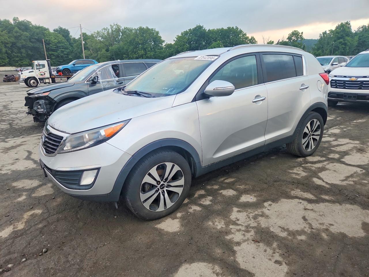 2012 Kia Sportage EX, VIN KNDPC3A21C7333892 — Бок