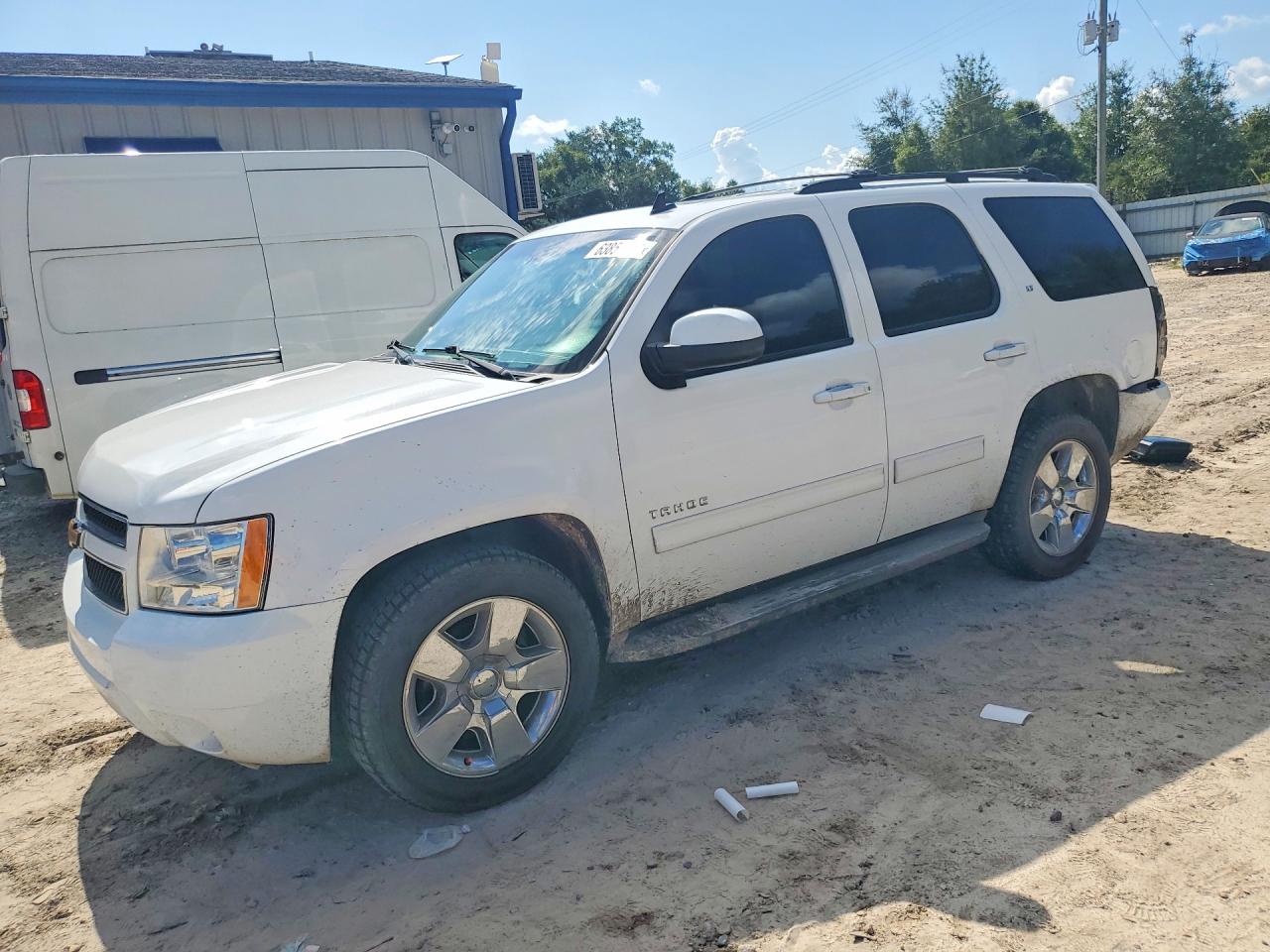 2012 Chevrolet Tahoe LT, VIN 1GNSCBE04CR162418 — Rear end