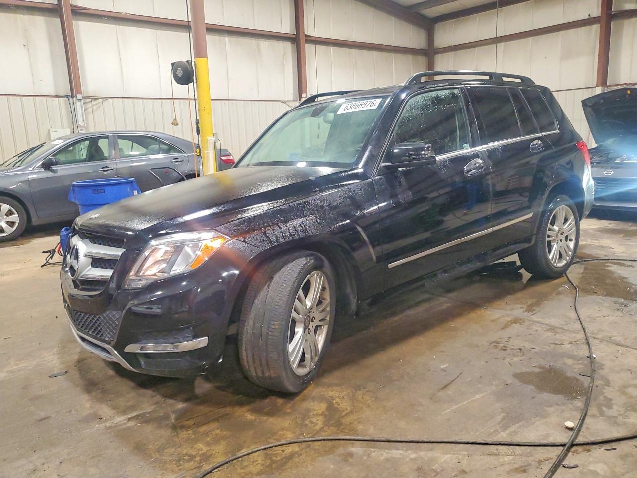 2013 Mercedes-Benz GLK 350, VIN WDCGG8JB5DG094845 — Front end