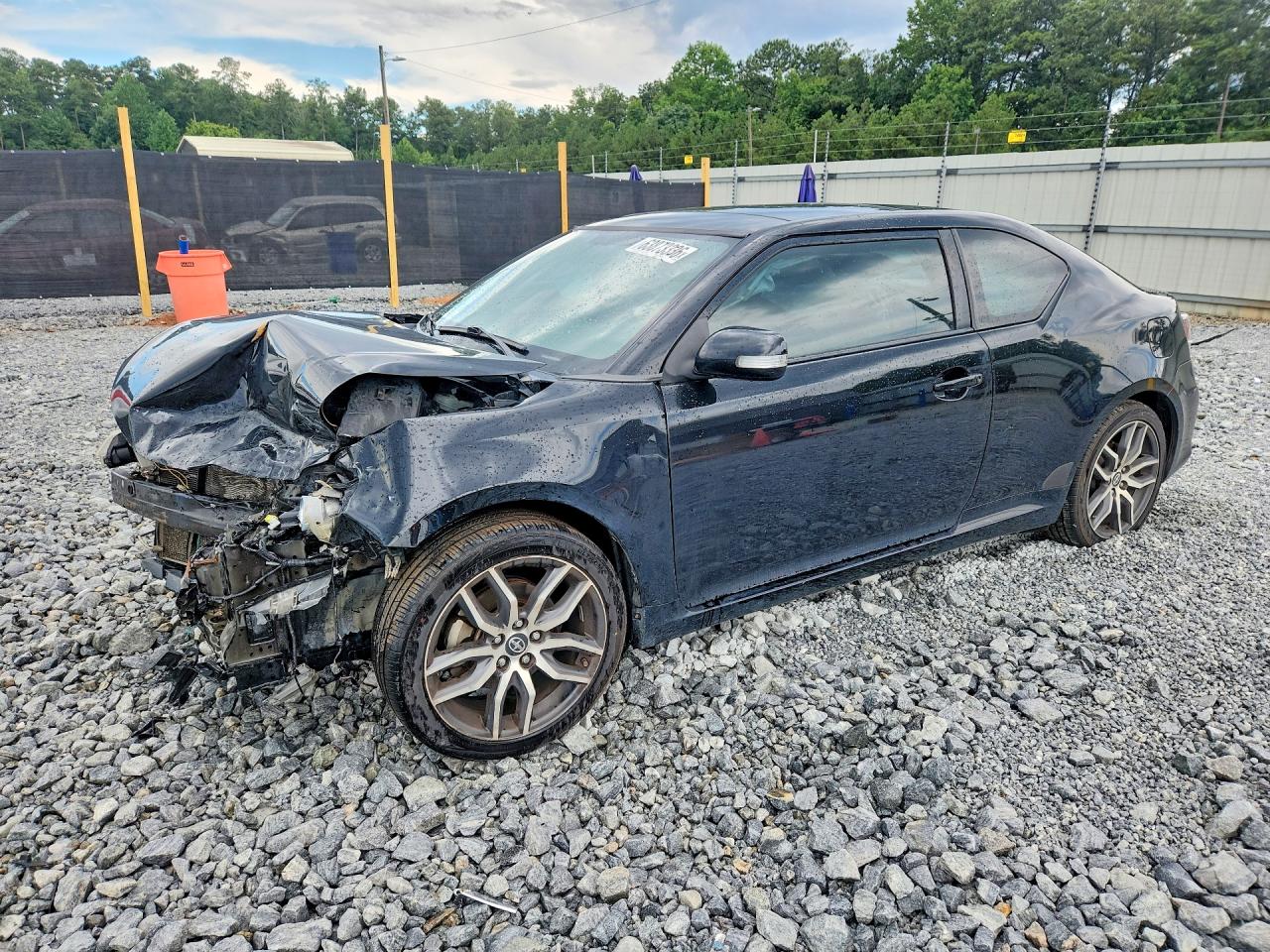 2015 Scion tC, VIN JTKJF5C78FJ000932 — Front end