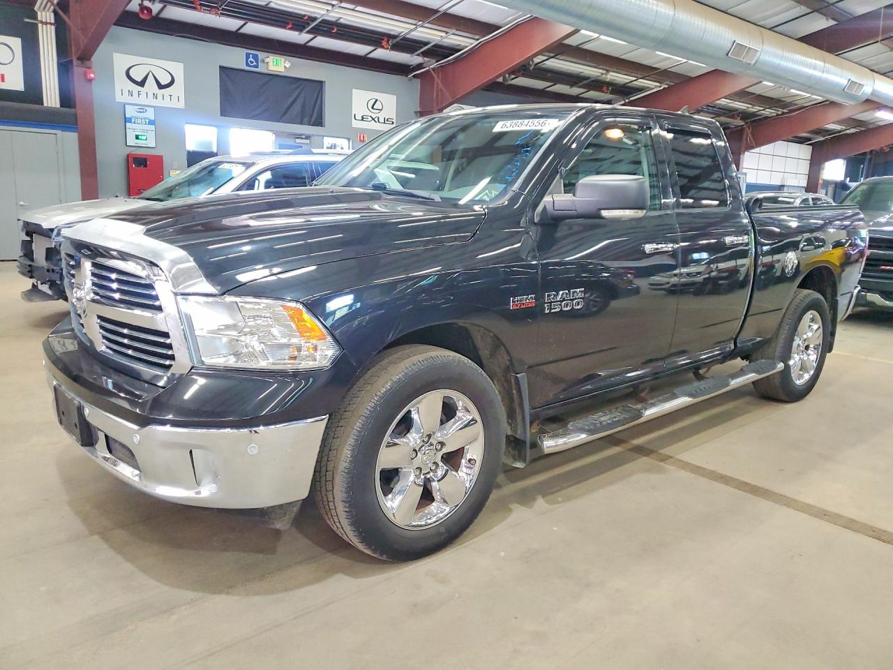 2017 Ram 1500 SLT, VIN 1C6RR7GT4HS530162 — Minor dents and scratches