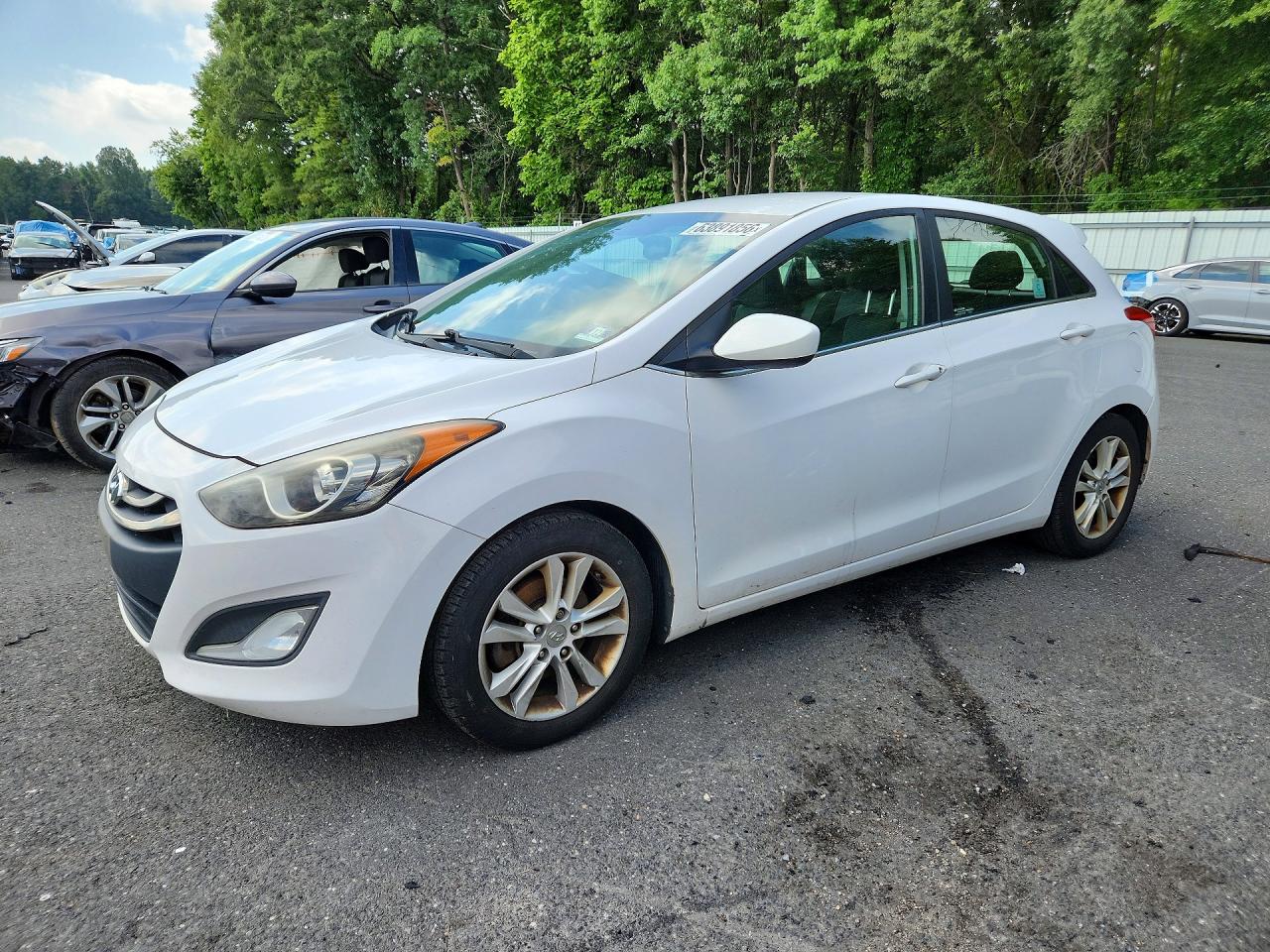 2013 Hyundai Elantra, VIN KMHD35LEXDU129628 — Normal wear