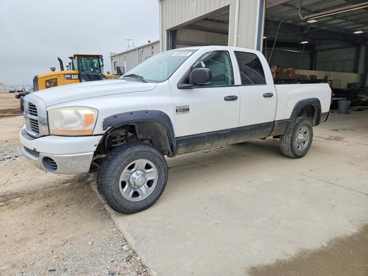 2008 Dodge 2500 SLT, VIN 3D7KS28D58G191384 — Side