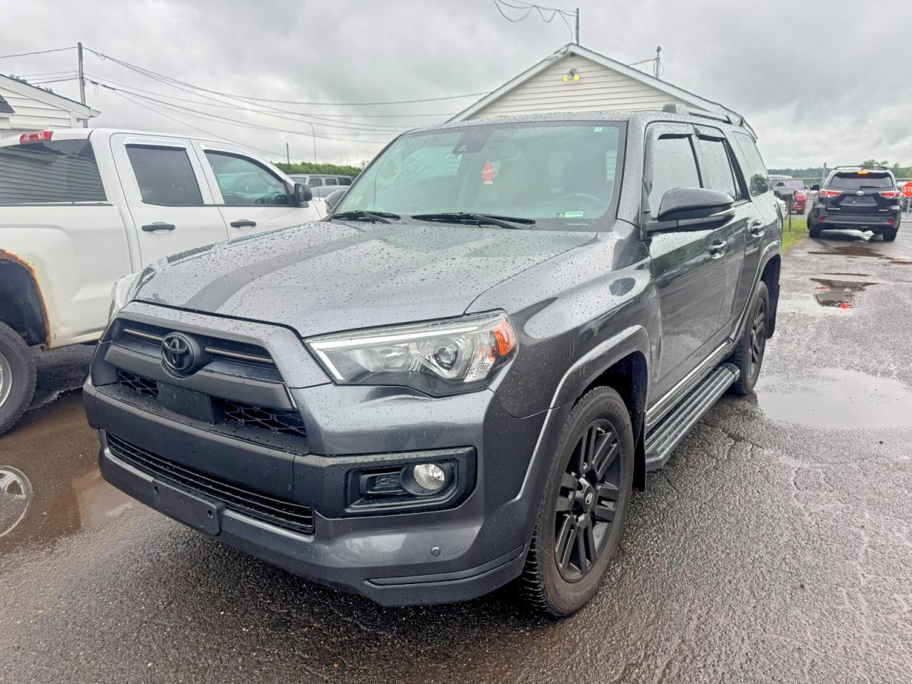 2021 Toyota 4Runner Nightshade, VIN JTEJU5JR1M5862053 — Minor dents and scratches
