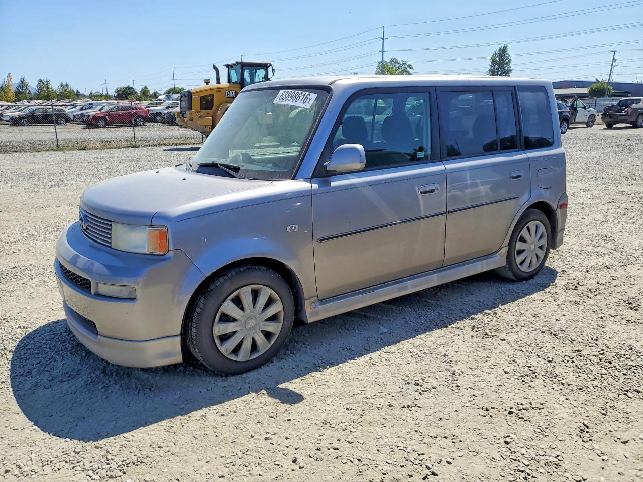 2005 Scion xB, VIN JTLKT324954010080 — Бок