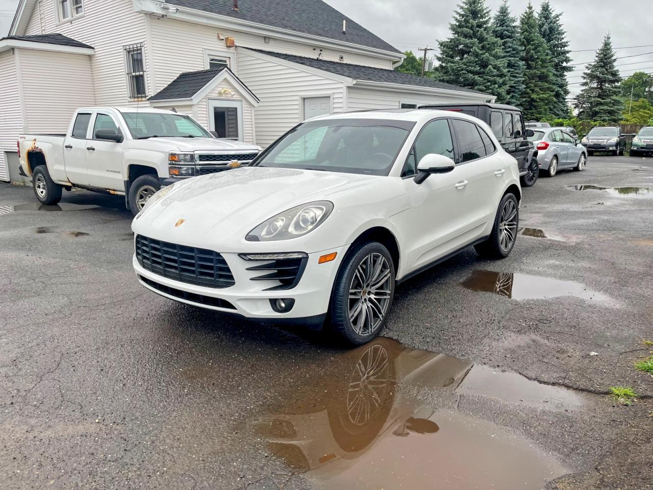 2015 Porsche Macan S, VIN WP1AB2A59FLB63160 — Minor dents and scratches