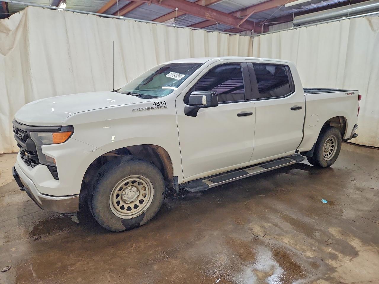 2022 Chevrolet Silverado 1500 Work Truck, VIN 3GCUDAED3NG531137 — Мелкие вмятины и царапины