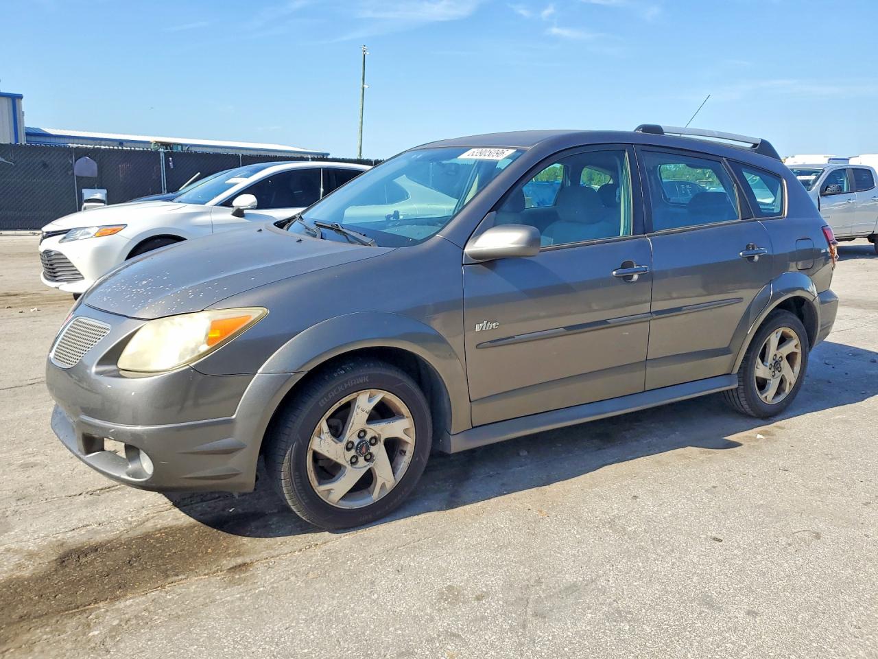 2007 Pontiac Vibe, VIN 5Y2SL658X7Z405337 — Перед