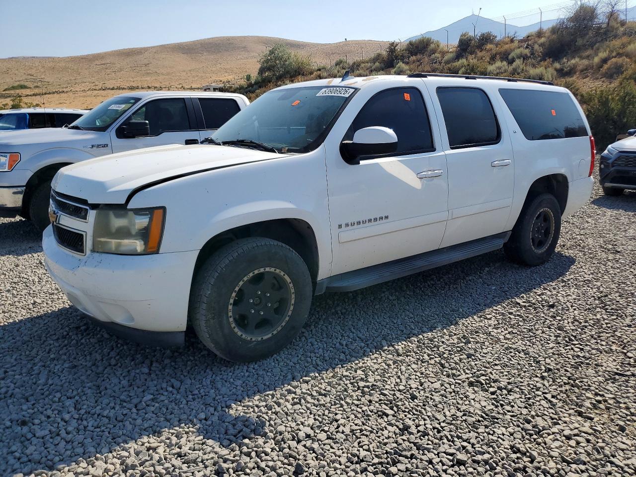 2007 Chevrolet Suburban LT, VIN 3GNFK16327G181837 — Front end