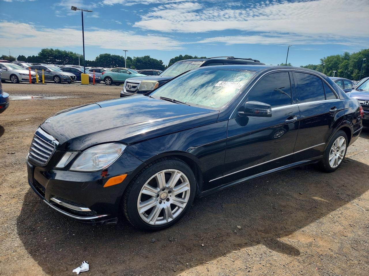 2013 Mercedes-Benz E 350 Sport, VIN WDDHF8JB1DA720025 — Minor dents and scratches