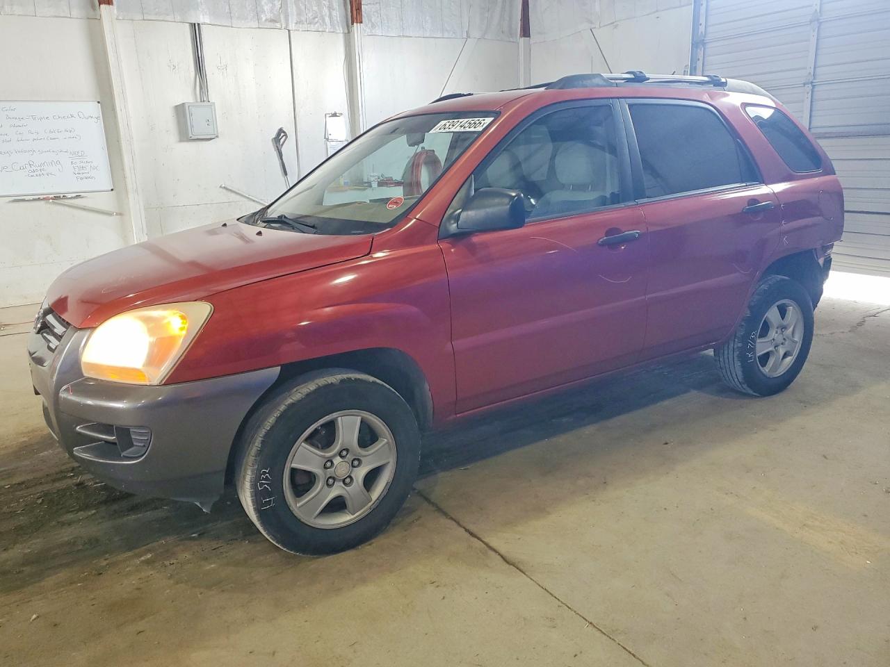 2008 Kia Sportage LX, VIN KNDJF724387470473 — Зад