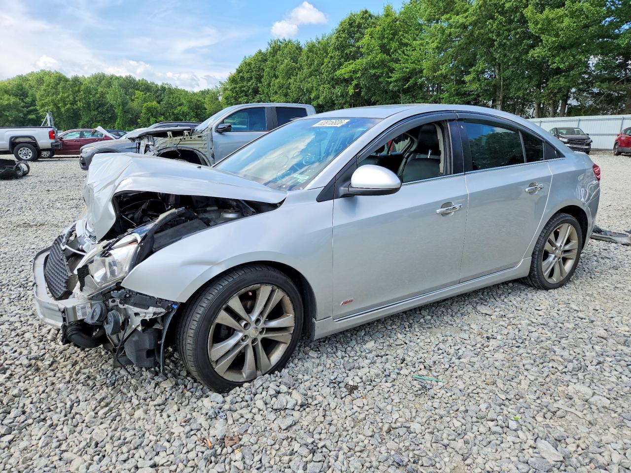 2014 Chevrolet Cruze LTZ, VIN 1G1PG5SB5E7366484 — Front end