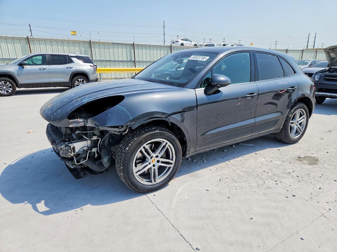 2018 Porsche Macan, VIN WP1AA2A55JLB07941 — Перед