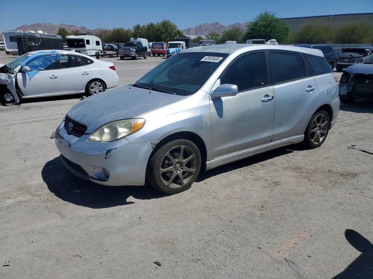 2006 Toyota Matrix STD, VIN 2T1KR32E66C568048 — Front end