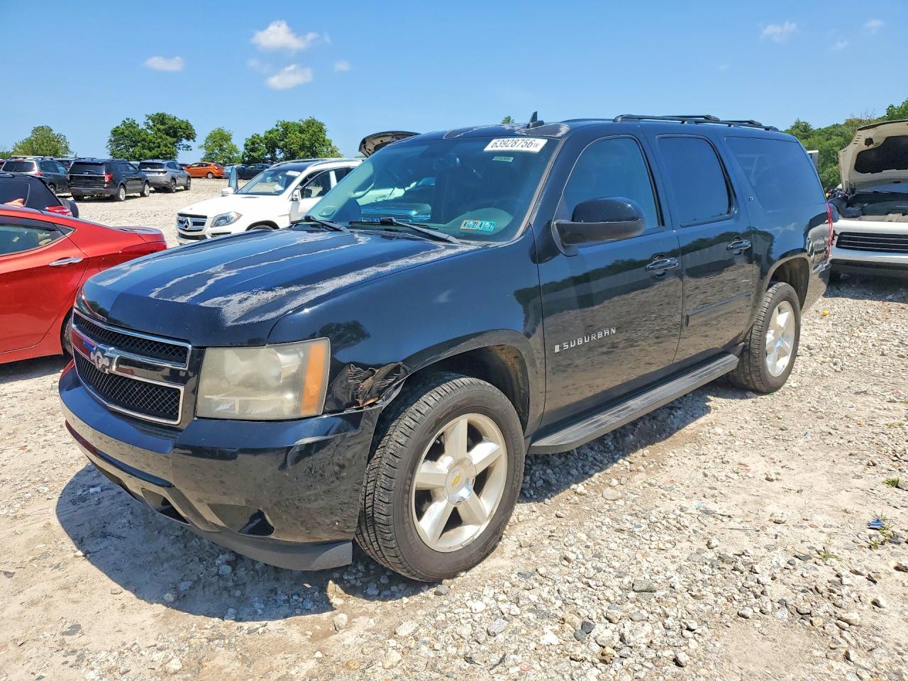 2009 Chevrolet Suburban 2LT, VIN 1GNFK26329J110497 — Перед