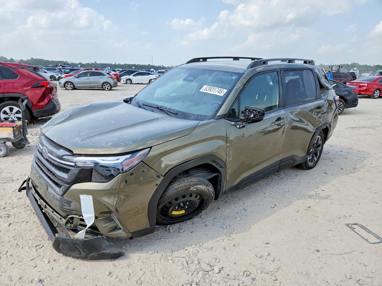 2025 Subaru Forester Premium, VIN JF2SLDDC3SH452123 — Перед