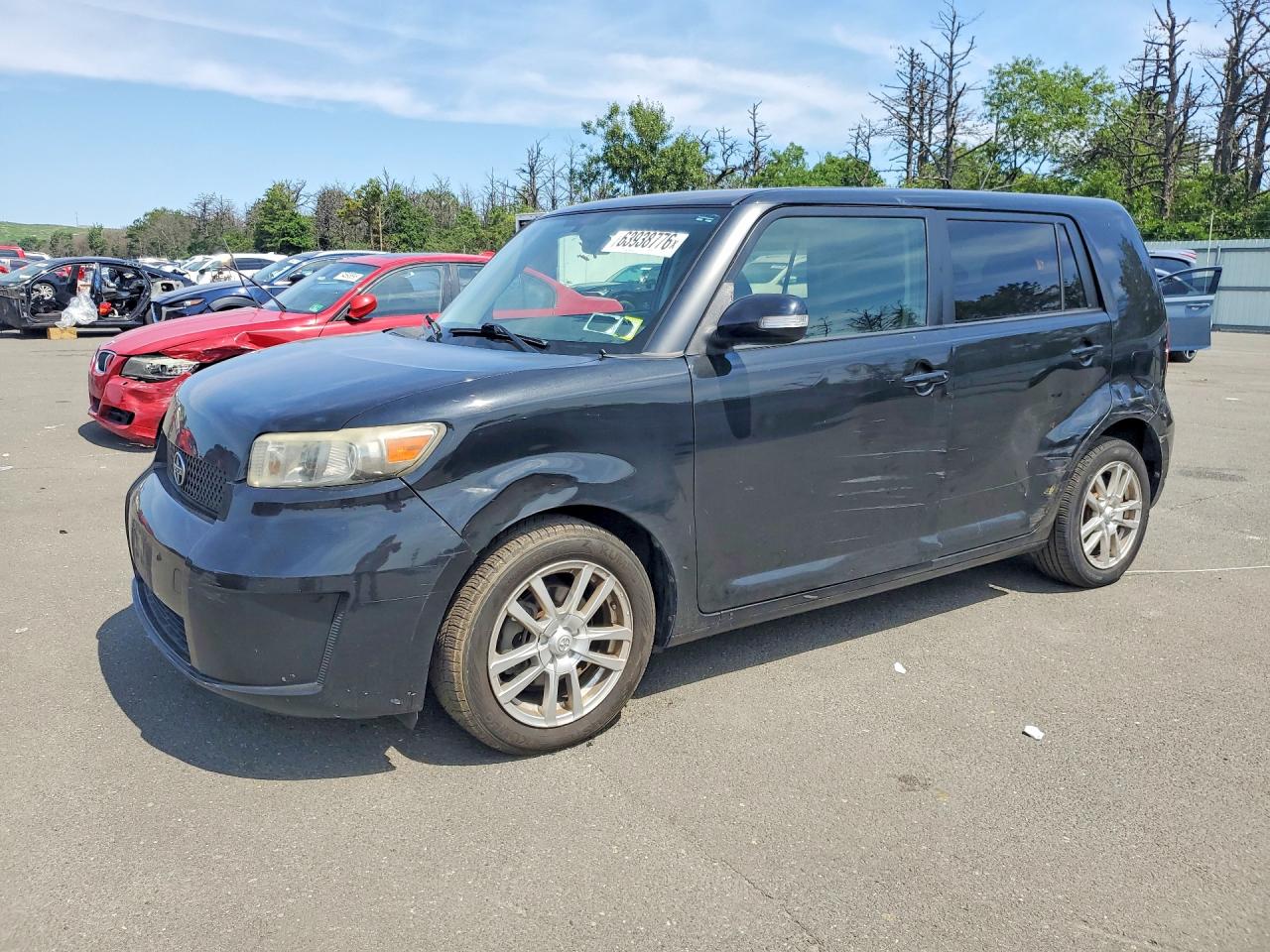 2008 Scion xB, VIN JTLKE50E981053129 — Side