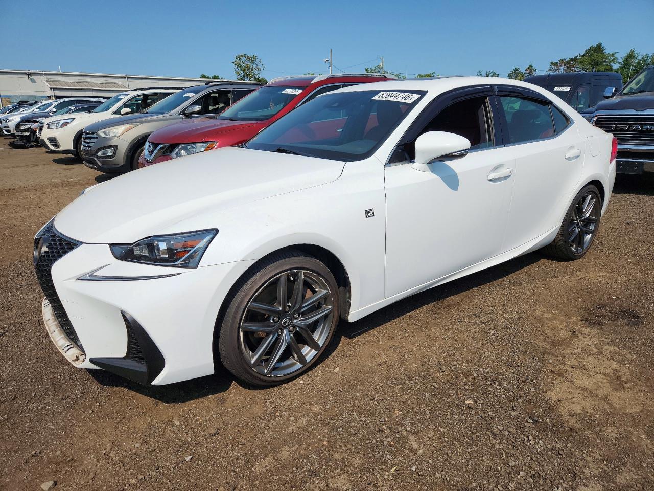 2018 Lexus IS 300, VIN JTHC81D22J5031650 — Механическое