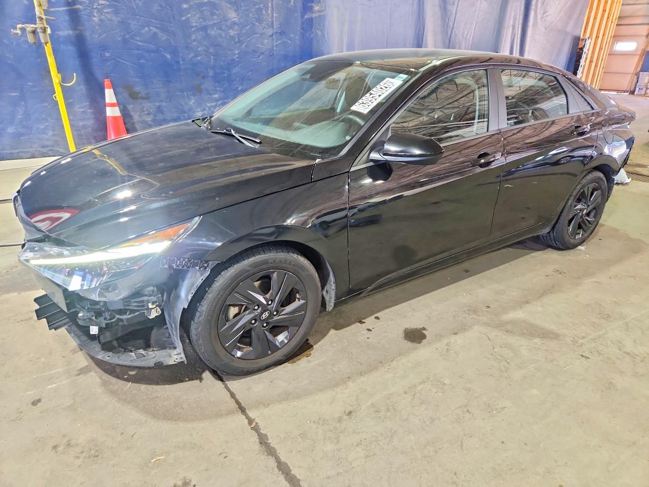 2023 Hyundai Elantra SEL, VIN 5NPLM4AG8PH102552 — Rear end