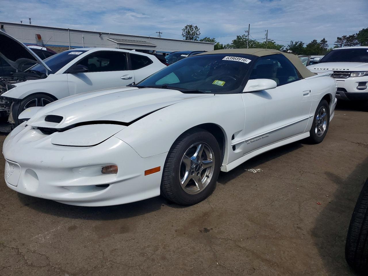 2002 Pontiac Firebird Trans Am, VIN 2G2FV32G222161298 — Front end