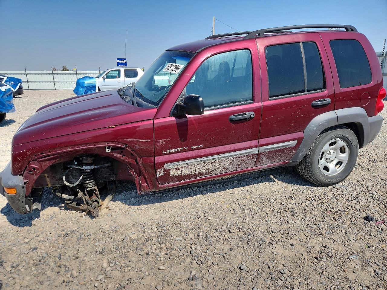 2002 Jeep Liberty Sport, VIN 1J4GL48K12W296207 — Перед