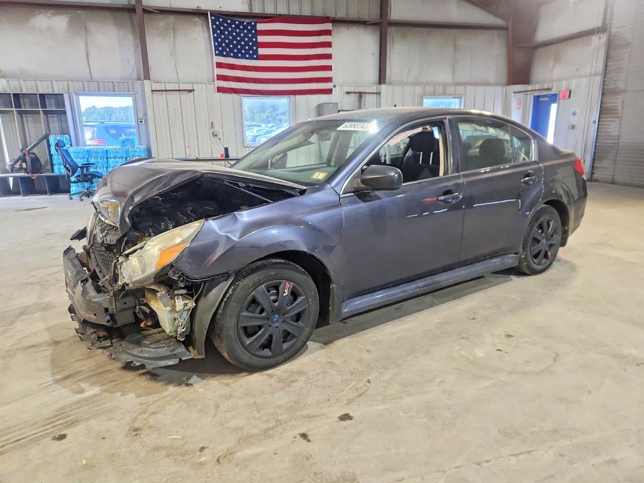 2013 Subaru Legacy 2.5i, VIN 4S3BMBA61D3045027 — Перед