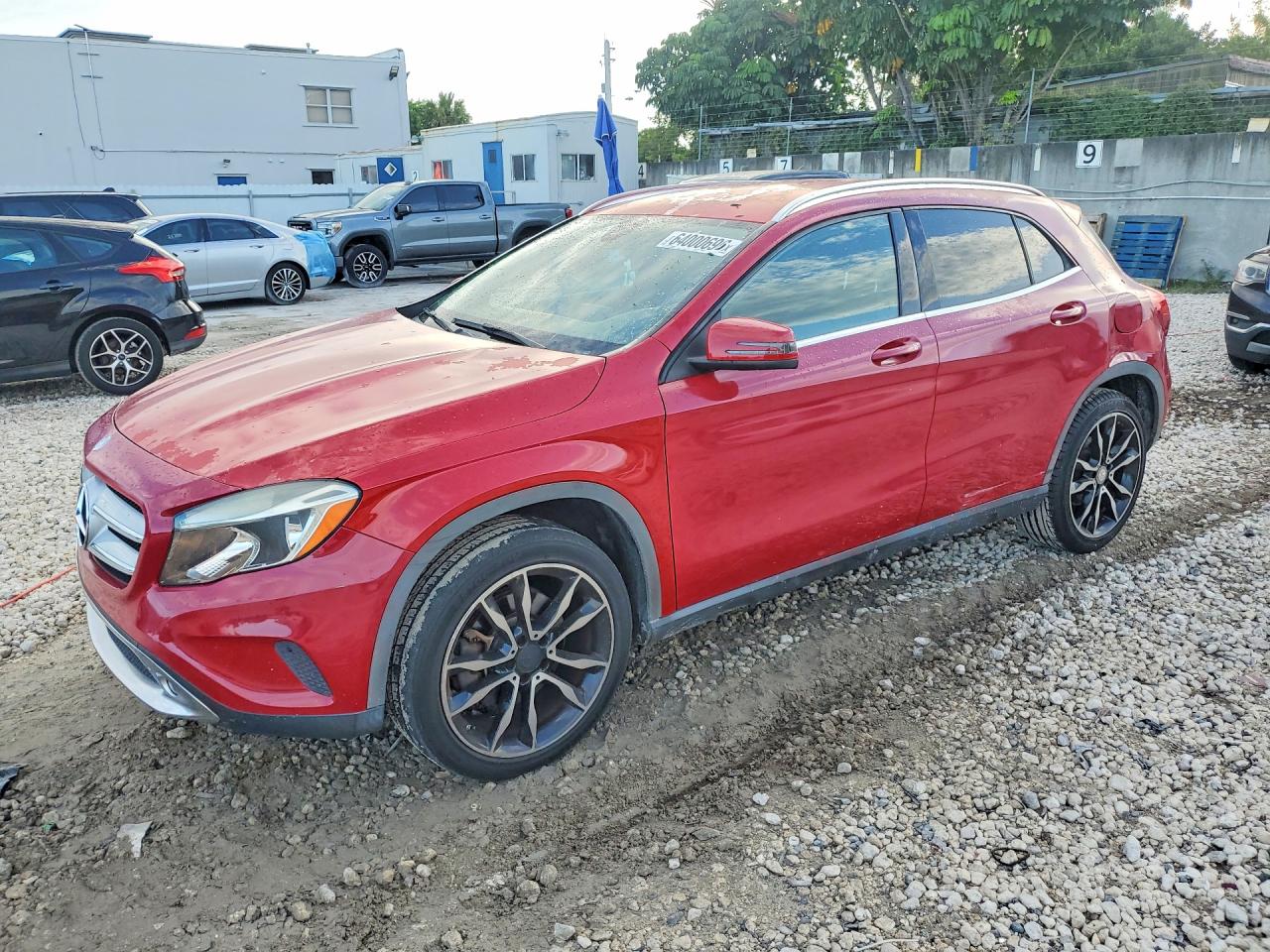 2015 Mercedes-Benz GLA 250, VIN WDCTG4GB2FJ065873 — Мелкие вмятины и царапины