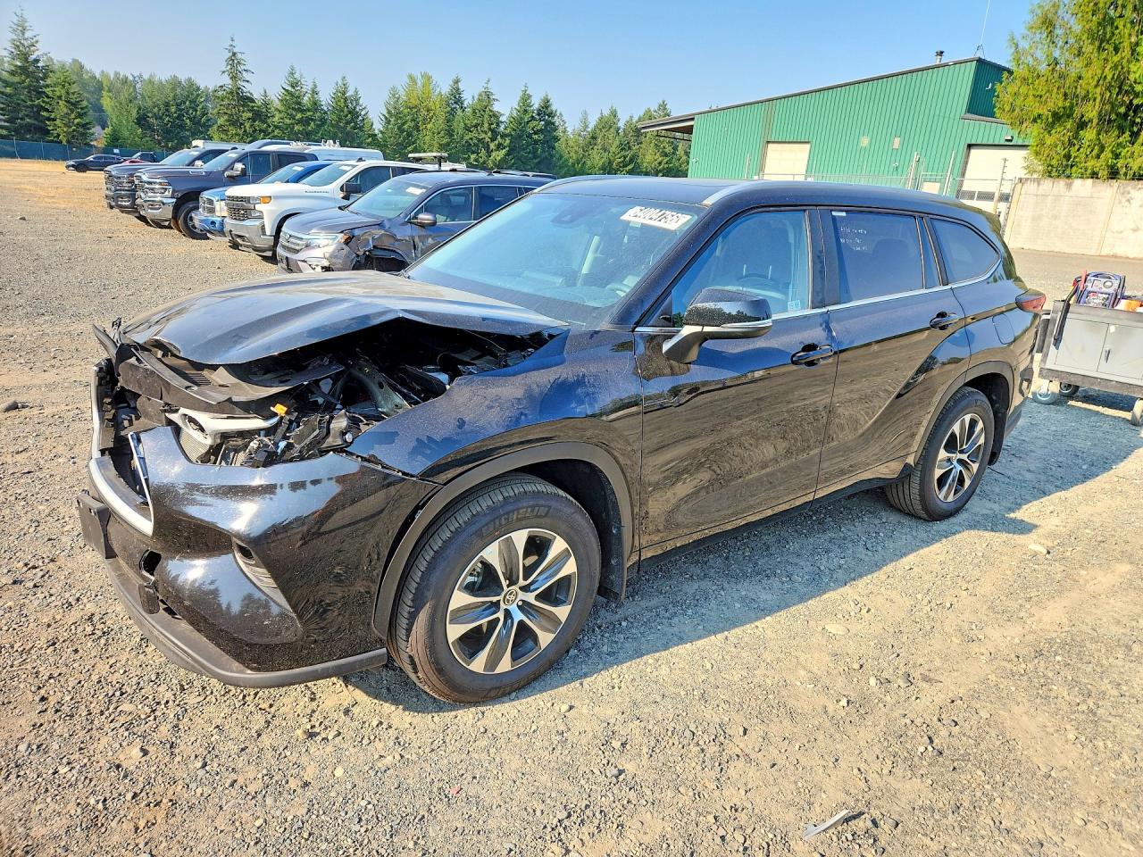 2026 Toyota Highlander XLE, VIN 5TDKDRBH9TS606662 — Front end