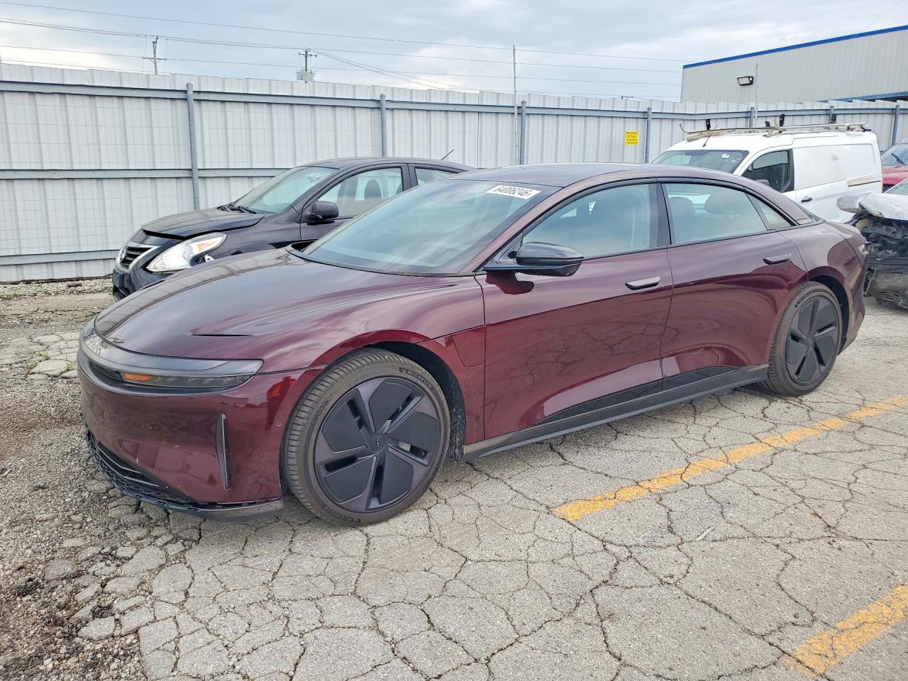 2025 Lucid Air Touring, VIN 50EA1TEA7SA002518 — Перед