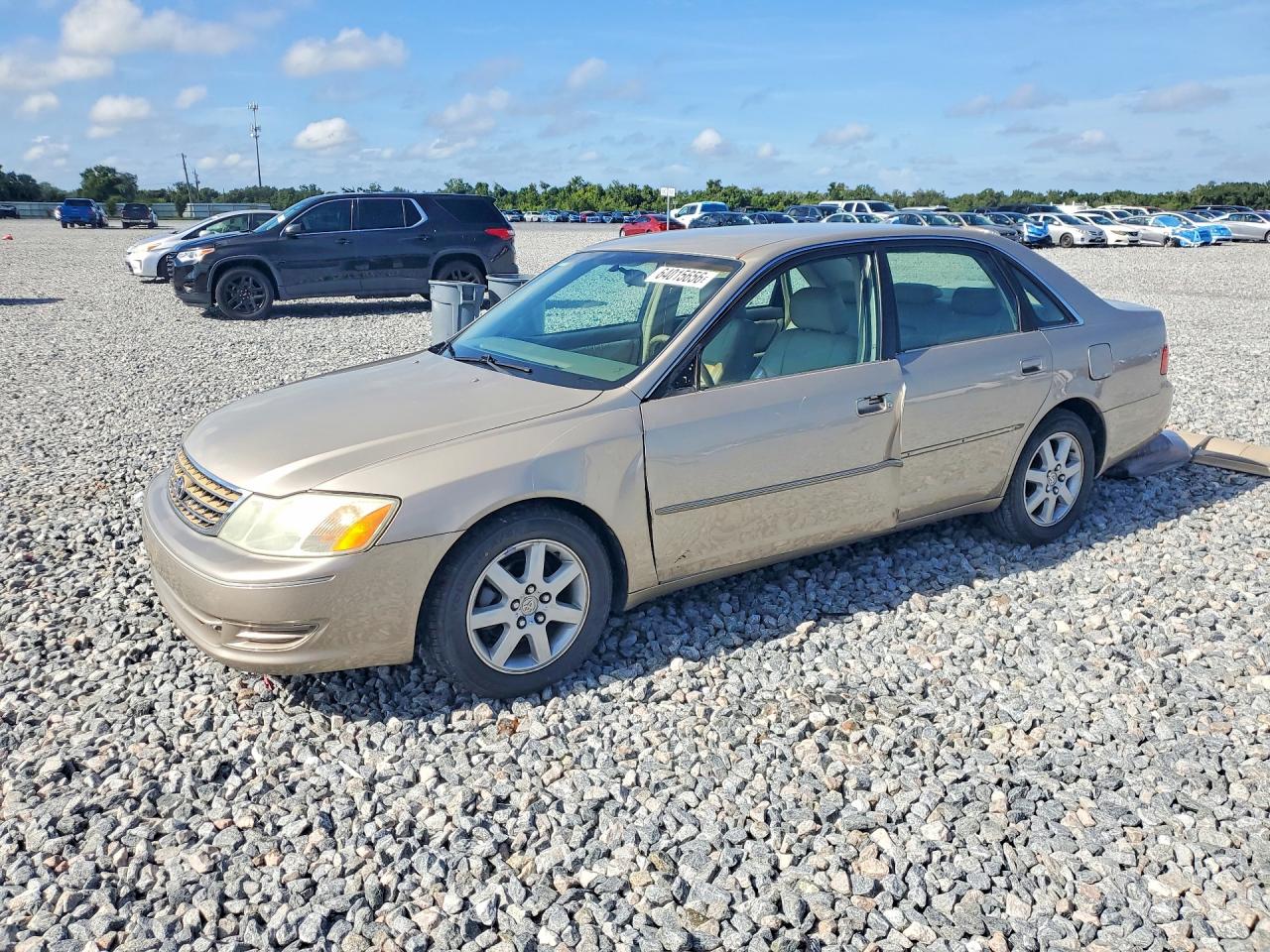 2003 Toyota Avalon XL, VIN 4T1BF28B53U324353 — Side