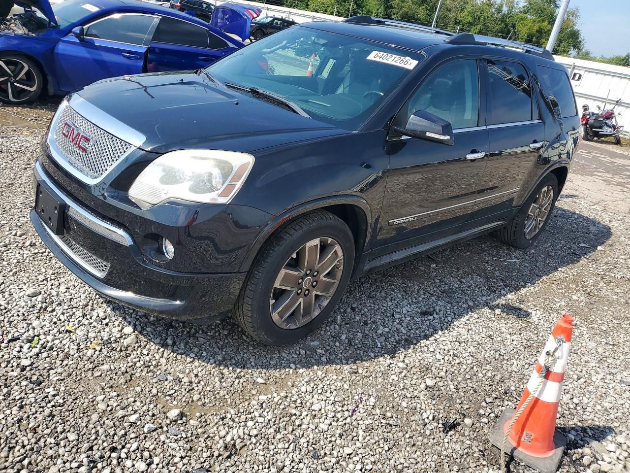2012 GMC Acadia Denali, VIN 1GKKVTED2CJ338445 — Front end